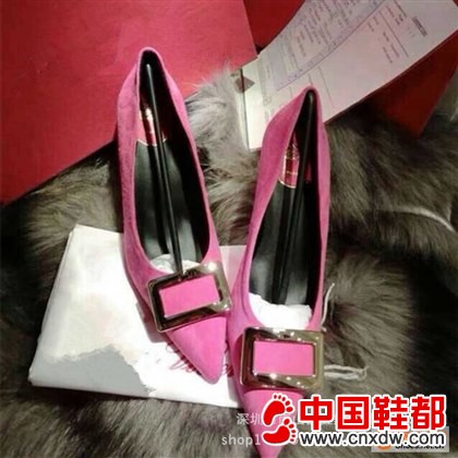 厂家直销 2014秋季新款欧美大牌百搭RV方扣尖头细高跟女单鞋子