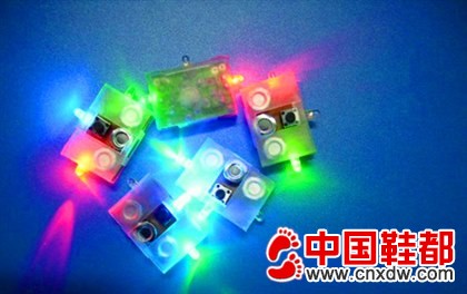 童鞋鞋底灯
