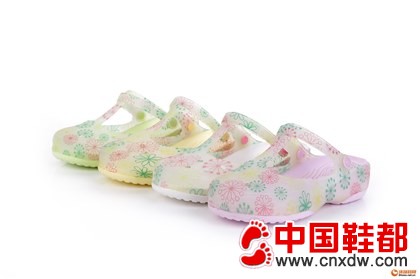 新太阳花果洞鞋洞洞鞋