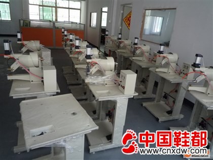 全自动打钉机 自动打钉机 全自动打珠机 四脚抓钉机 自动圆顶机