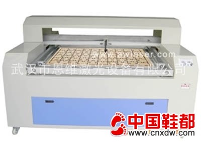 对切刀模激光切割机100000元300W