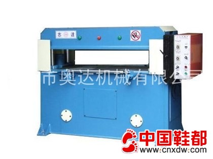 吸塑专用裁断机