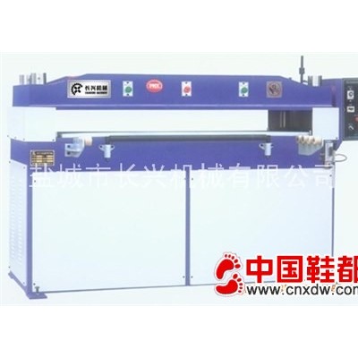 油压裁断机(四柱式)