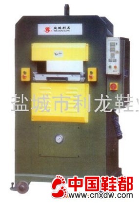 LL-01-150型精密电脑压花机