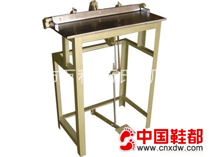 脚踏折边机/油边机/分条机/压线机/裁断机/烫画机/打包机