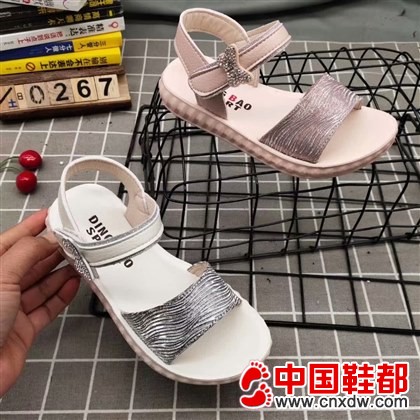 2020新款夏季公主中大女童凉鞋儿童凉鞋