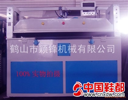 自动给油龙门式冲床