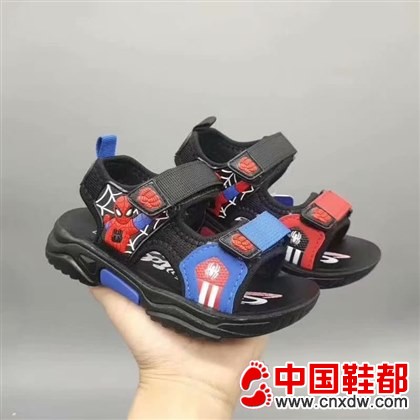 新大新新款蜘蛛侠男中大童凉鞋