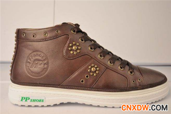 皮皮诺换面鞋加盟