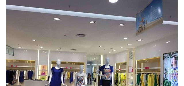 纤K&CH纤女装招商加盟