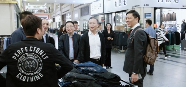 融入长三角 加速内循环 2020温州时尚博览会组委会走进常熟服装城