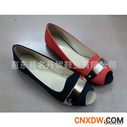 2014夏季新款鱼嘴金属搭扣拼色浅口平底凉鞋厂家直供615-B102