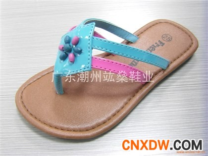 时尚童装拖鞋