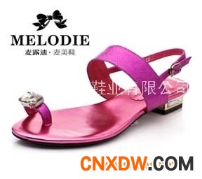 麦露迪方块爪钻套趾凉鞋