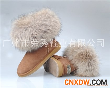 羊皮毛一体雪地靴供应商