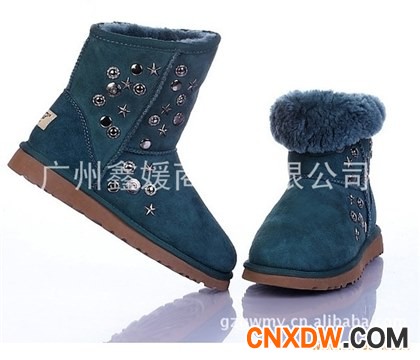 羊皮毛一体 雪地靴 5829 摇滚铆钉 绒面/亮皮/多色