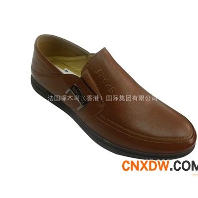 休闲皮鞋