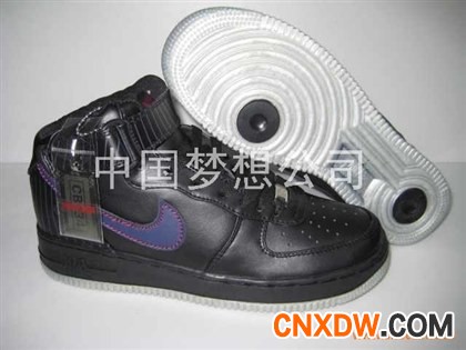 sell gucci shoes,air force one,nike shox,jeans,bags.