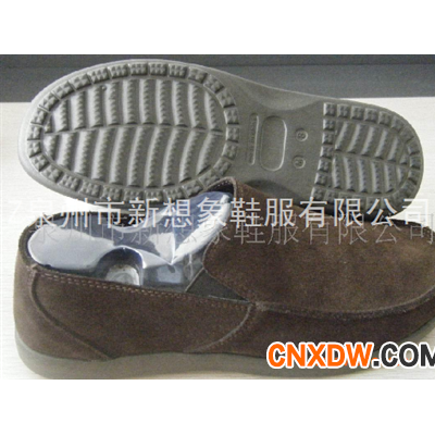 休闲皮鞋
