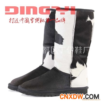 丁伊98815黑白胎牛毛高筒雪地靴