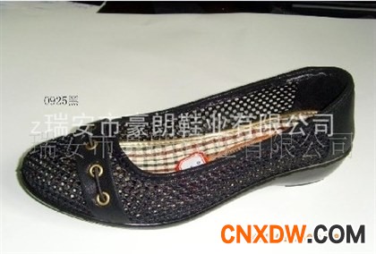 休闲布鞋
