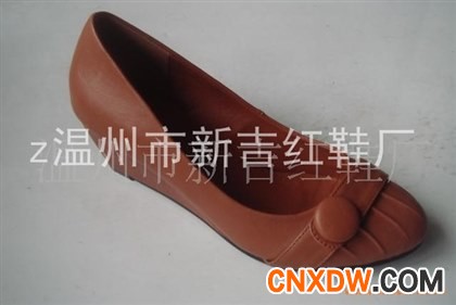 女式休闲鞋