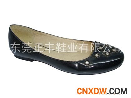 休闲皮鞋