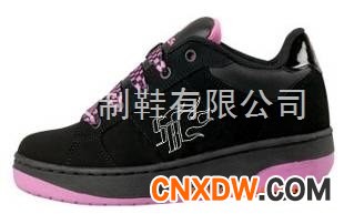 跑鞋