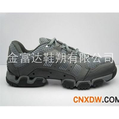 跑鞋