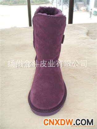 5803经典款羊皮毛一体雪地靴