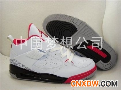 sell nike shox,air jordan,air yeezy shoes,t-shirts,hat.