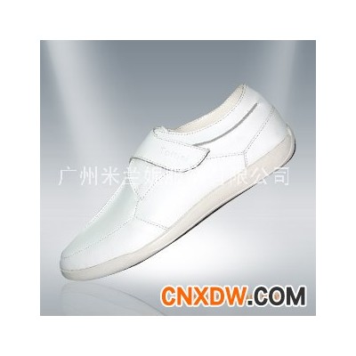 2011夏季火爆新款borong正品休闲皮鞋