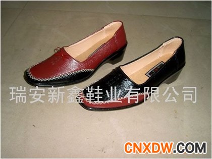休闲鞋