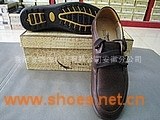 休闲皮鞋