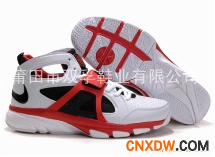 NIKE耐克华莱士新款跑鞋