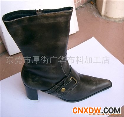 女靴