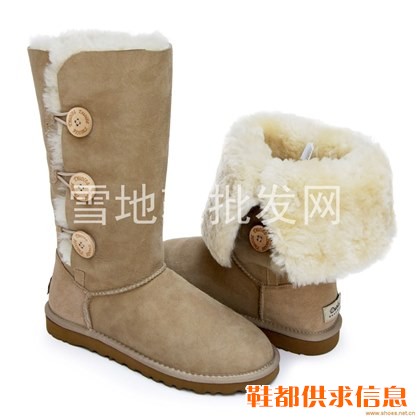 现货供应皮毛一体雪地靴