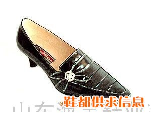 单鞋