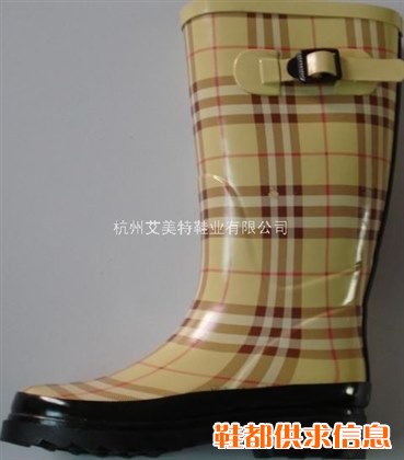 女式雨靴