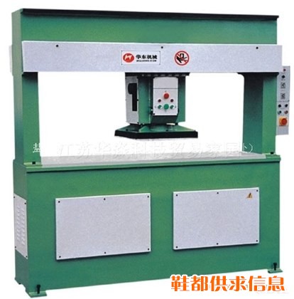 XCLL2-250/300型液压龙门移动式裁断机