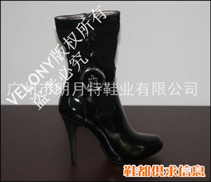 牛皮高跟女士短靴   VELONY