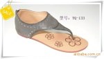 Z供应2011年新款平底PVc底 罗马式凉..