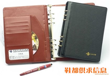 平装式笔记本，真皮笔记本. 仿皮笔记本、礼品型笔记本