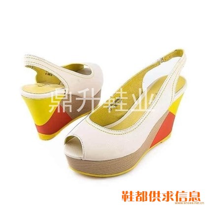 04-女士休闲凉鞋