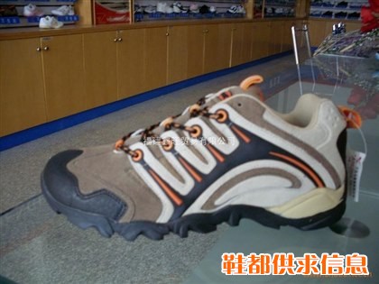 休闲鞋