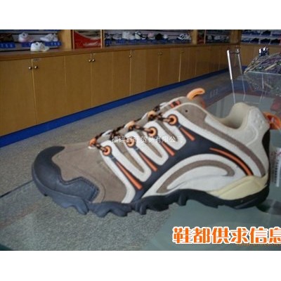 休闲鞋